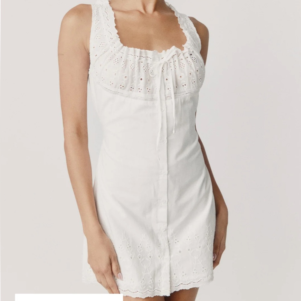 With Jean Jacquie White Eyelet Lace Tie Back Button Down Mini Dress - Picture 5 of 5